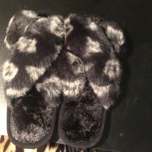 Women’s slippers